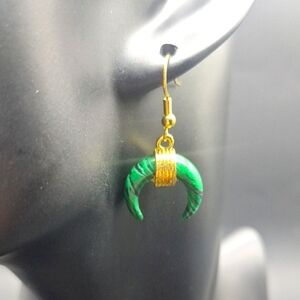 Malachite Crescent Earrings – Gold-Plated Boho Healing Jewelry